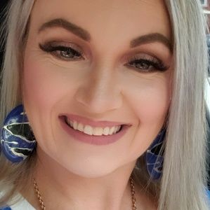 Meet your Posher, Christy